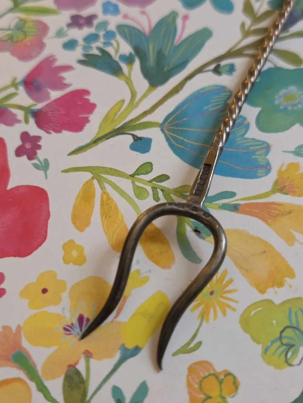 Vintage Handwrought Sterling Small 2-TINE Lobster FORK-Twisted Wire Hallmarked